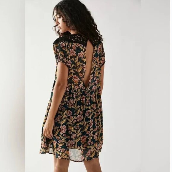 Free People (new with partial tag) Black and Floral Mini Dress - small - Picture 4 of 9